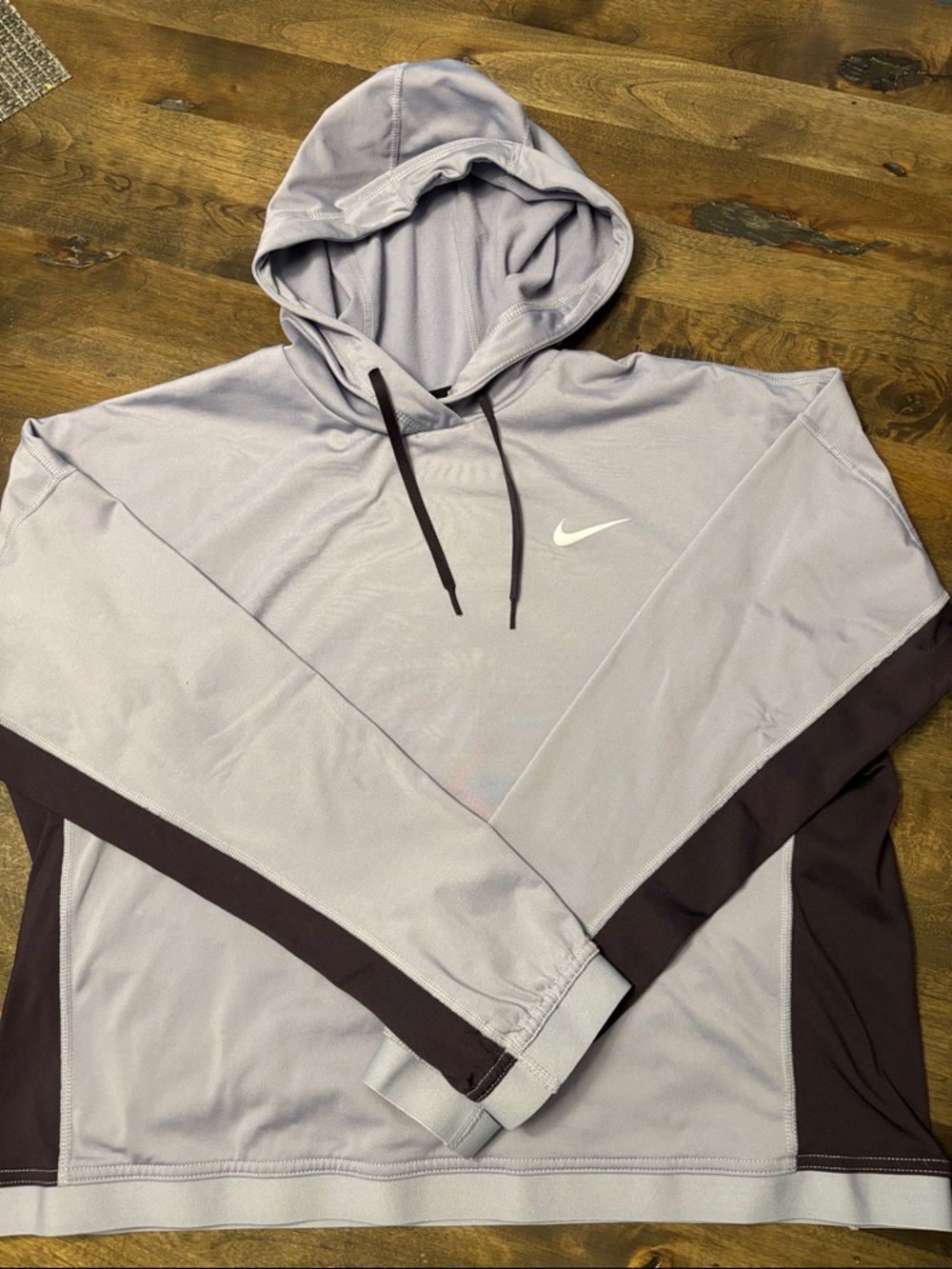 Nike Therma - Fit Light Lavender and Dark Plum Hooded Pullover